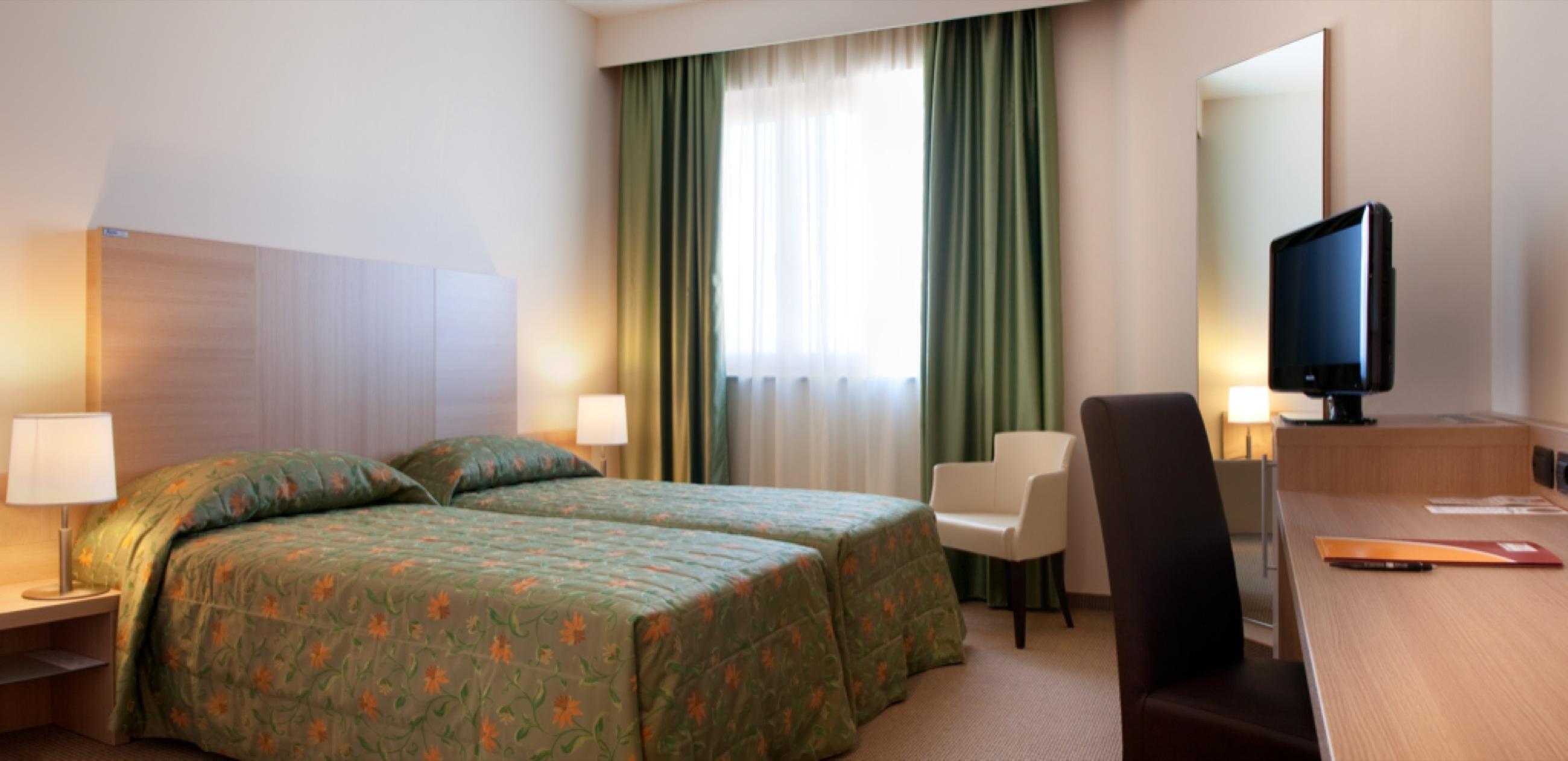 Torino Hotel San Luigi - Ristorante Trait D'Union Бейнаско Номер фото